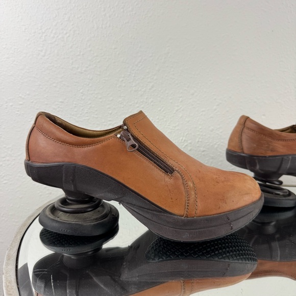 Z-COIL Womens Brown Leather Loryn Slip On Spring Heel Clog Mule Comfort Shoes - Picture 3 of 11